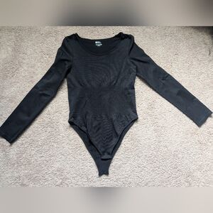 Bodysuit women XL scoopneck Longsleeve fitted black